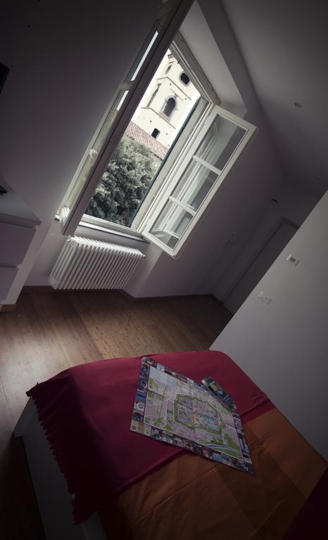 Hotel John B .&B. Lucca Pokoj fotografie